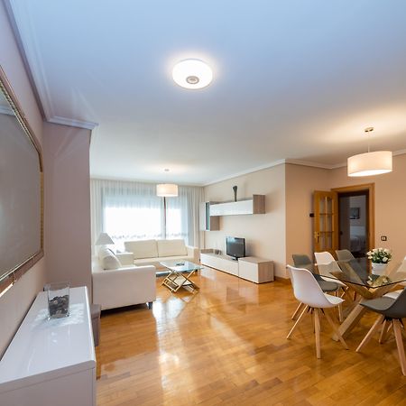 Gestion De Alojamientos Apartments Pamplona Exteriér fotografie
