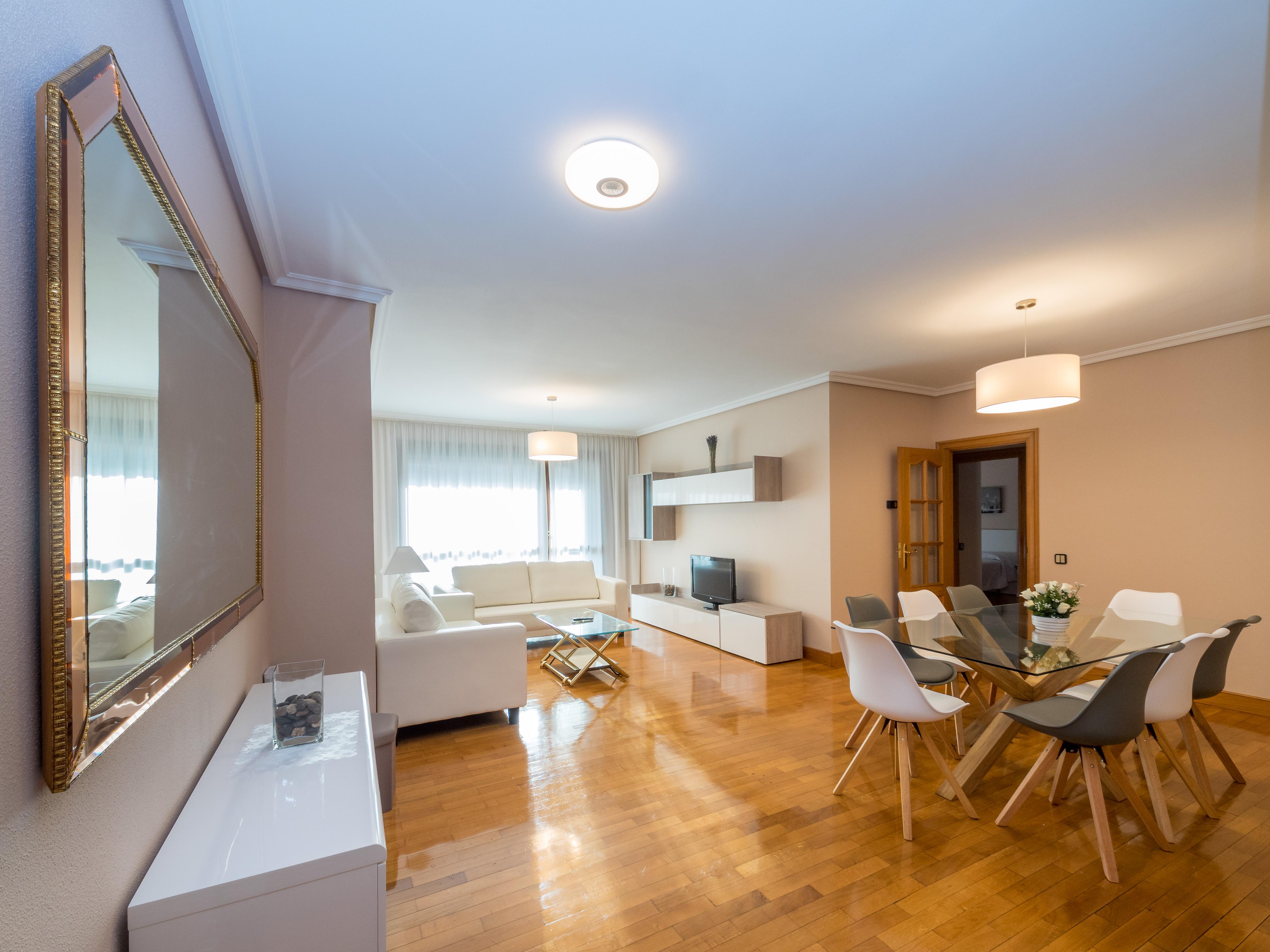 Gestion De Alojamientos Apartments Pamplona Exteriér fotografie